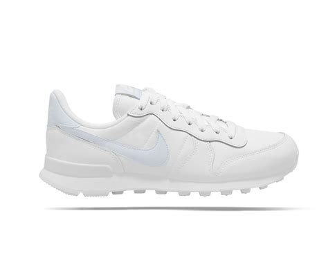 Weiße Schuhe für Damen von Nike Revolution 